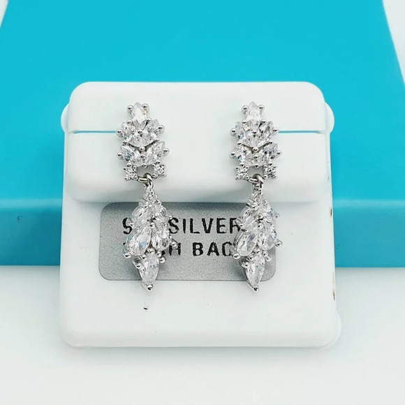"925 Sterling Silver CZ Beautiful Earrings for Women, 1USPAR4253 - Picture 1 of 11